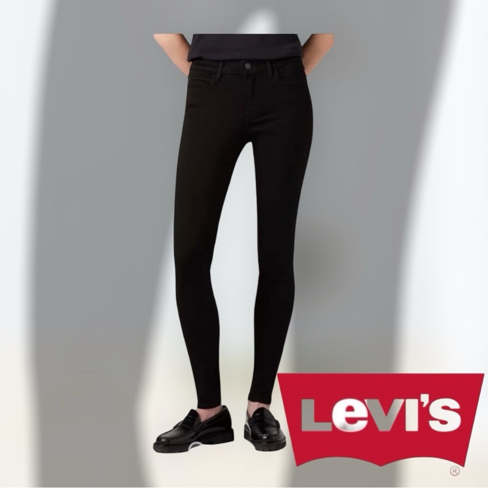 Levi’s 710 Super Skinny mid-rise black jeans. Size 29. Inseam 30.
